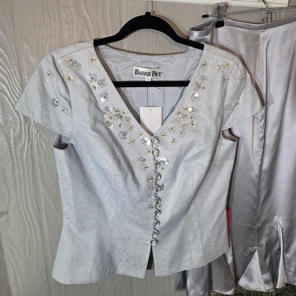 Barrie Pace Dresses & Skirts - Barrie Pace 100% Silk Midi Skirt Sz 8 Silver Satin, Metallic Top